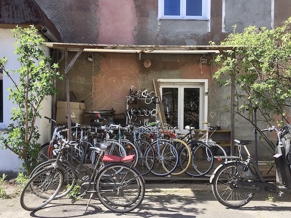 Der Radrenner : Unser Laden (Fassade)
